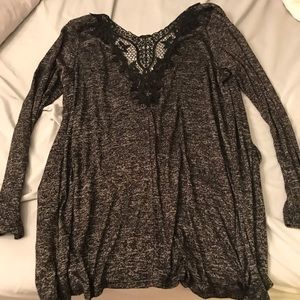 Light cardigan with back detailing